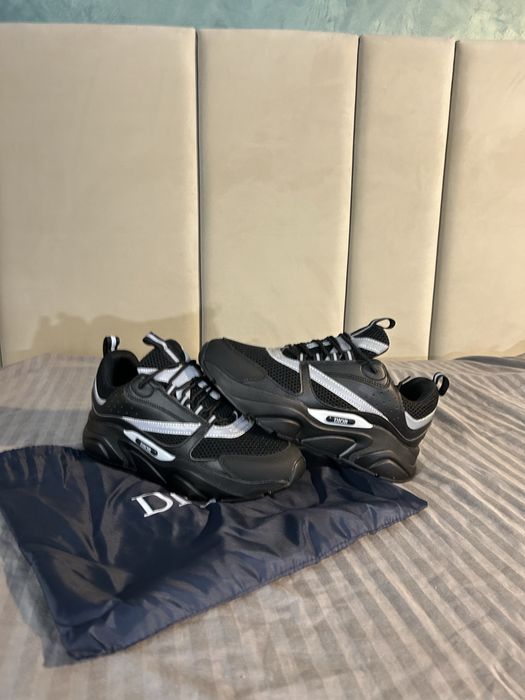 Dior b22 ——————-