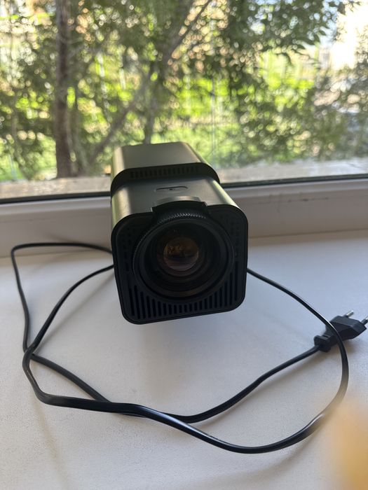 Продаю новый проектор Magcubic HY320
