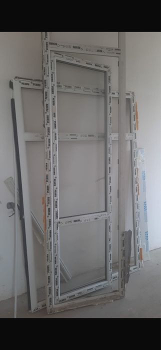 Продам окна для балкона большие