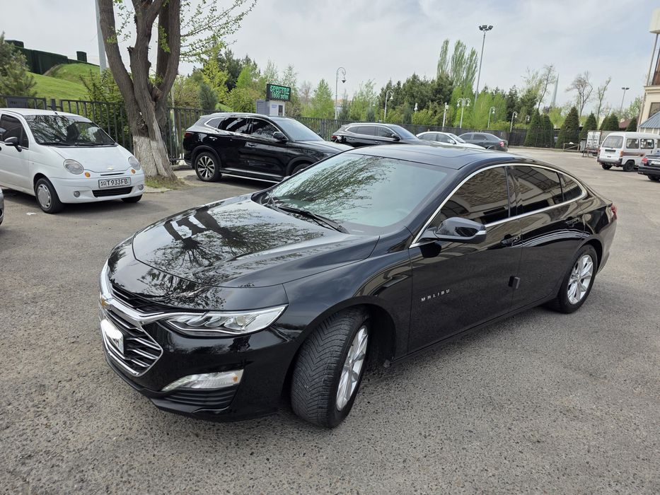 Malibub2 Premier Qora 2022 Yil Benzin Kiraskasi Toza