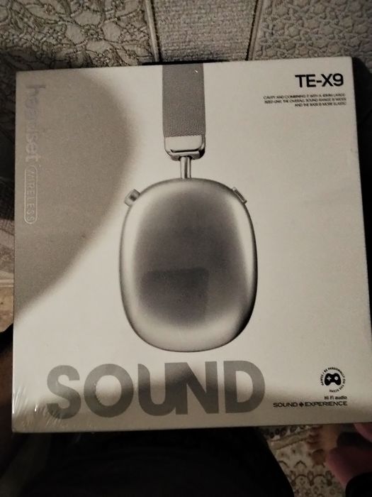 Наушники новые в упаковки