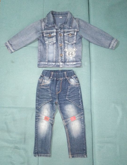 Продам джинсовую куртку.