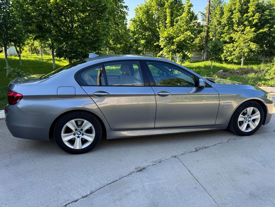 BMW Seria 5 BMW 530d xDrive F10 2015 258cp-Pachet M Sport- Întretinuta foarte bine