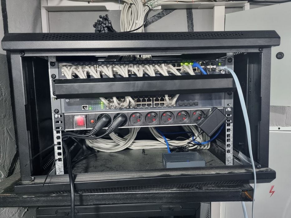 Обслуживание компьютеров игровых клубов, офиса и для дома.