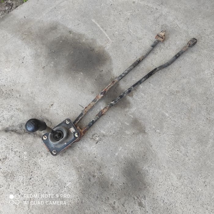 Продам кулису на Мазда 626 птичка