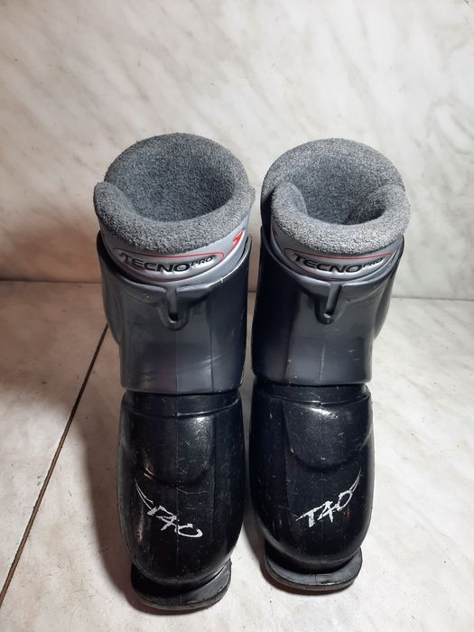 Clapari ski schi Tecno Pro copii mondo 19 corespunde mărimii 28-29