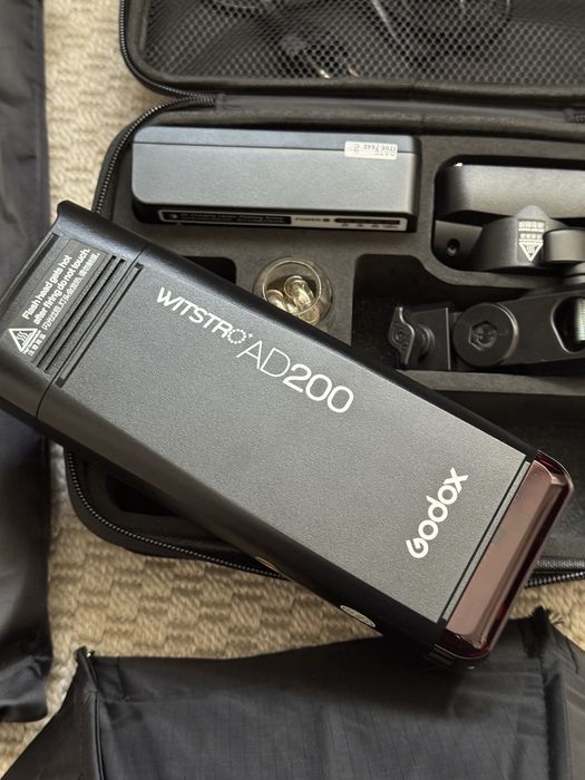 Godox ad200 cu accesorii