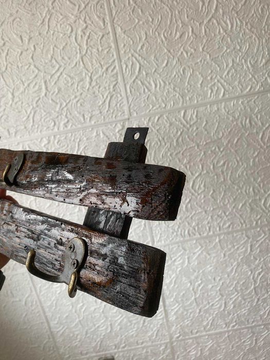 Закачалка от дърво