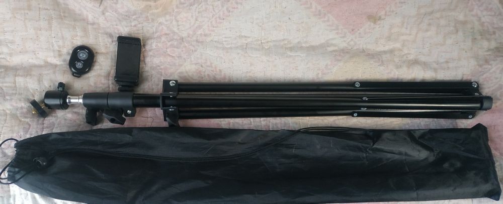 Продам штатиф тринога недорого