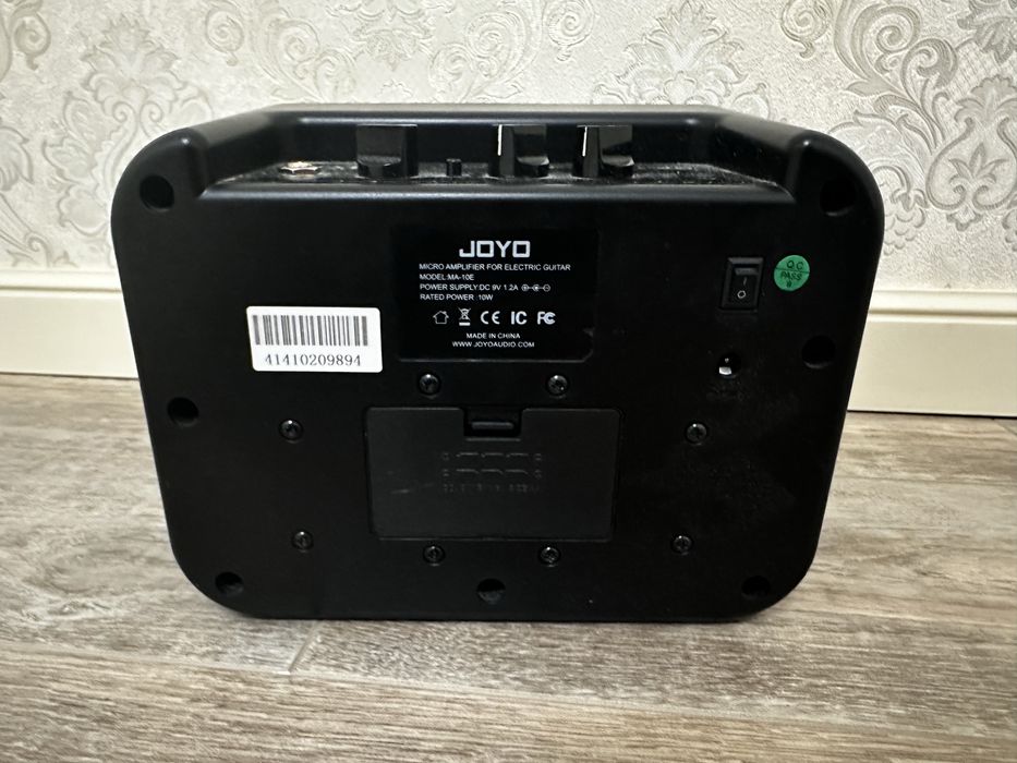 Продается гитара и комбоусилитель