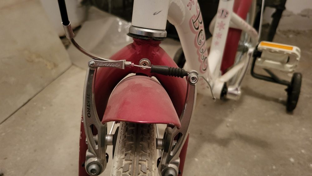 Велосипед детский для девочек. Состояние отличное.