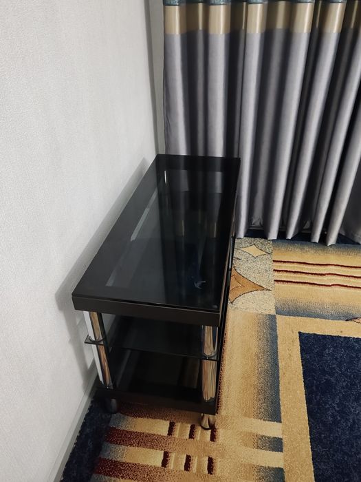 Подставка телевизора