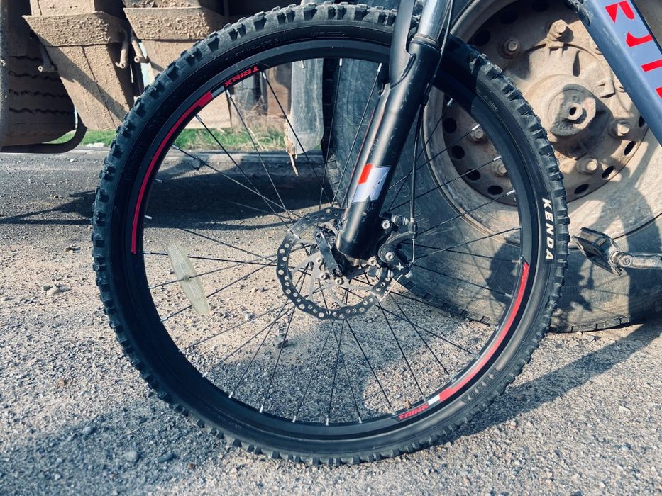 Велик сатылады триних