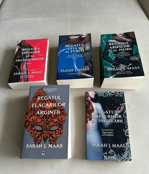 Seria acotar regatul spinilor si al trandafirilor sarah j maas