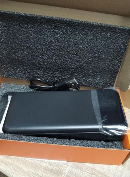 50000 mAh-Baterie externa cu afișaj led și lanternă