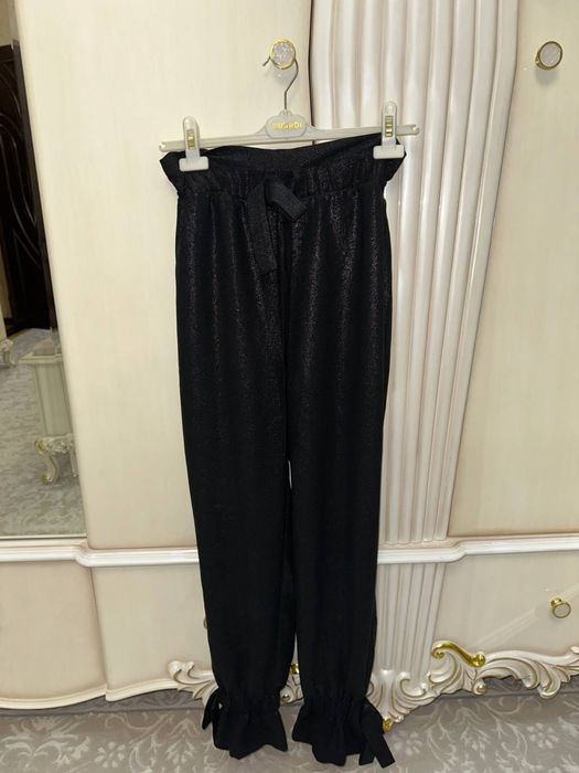 Модные брюки Zara, размер S