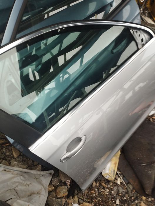 Ușa dreapta fata vw golf 5 combi