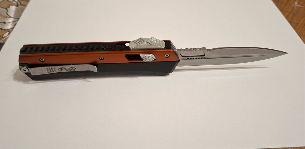 Cuțit automat 22cm