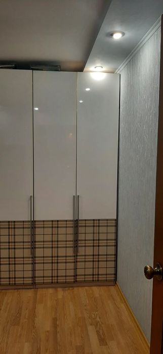 Продам 4 ком квартиру район Океана