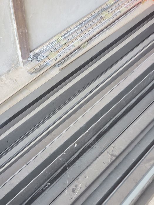 Продажа профиль для потолка бутик магазин черный