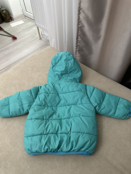 Продается детская куртка, размер М.