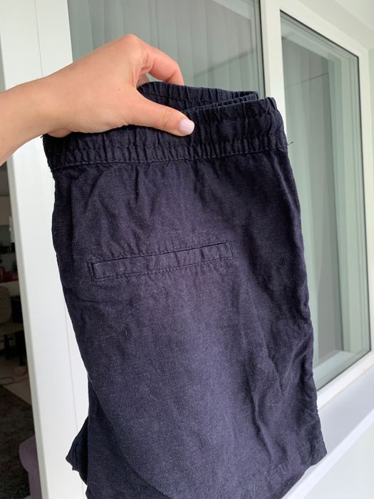 Pantaloni in H&M marimea 40