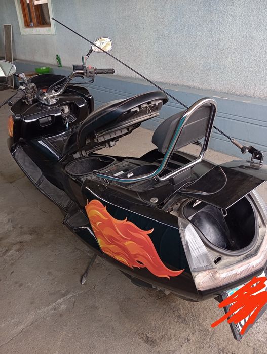 Максискутер Yamaha maxam