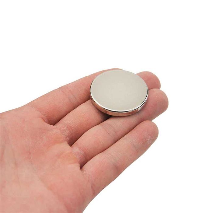 Магнит 35x5mm неодимов  N52