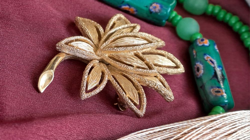 Колекционерска брошка Avon от 70-те