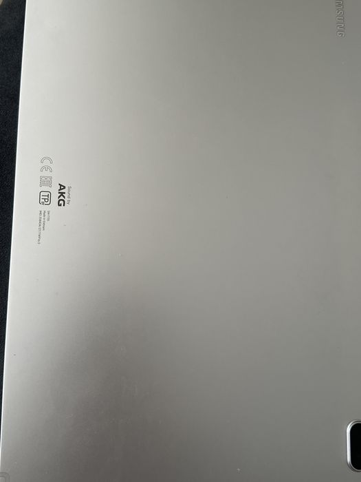 Продам samsung galaxy tab s7 fe