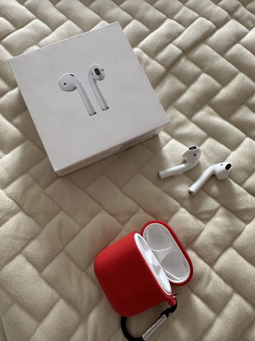 Продам airpods 15.000