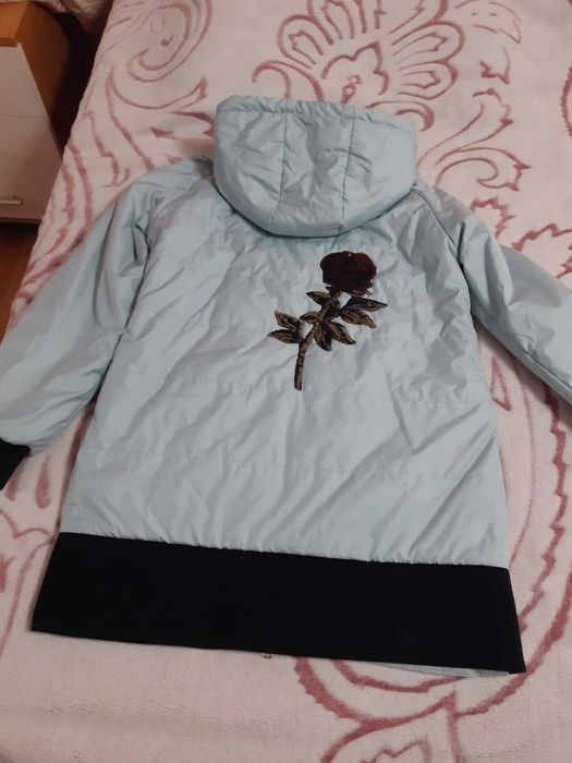 Продам куртку подростковую