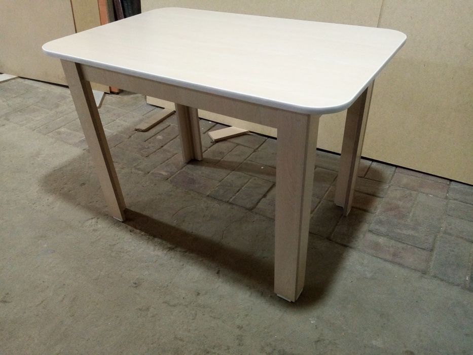 Продам новый кухонный стол!