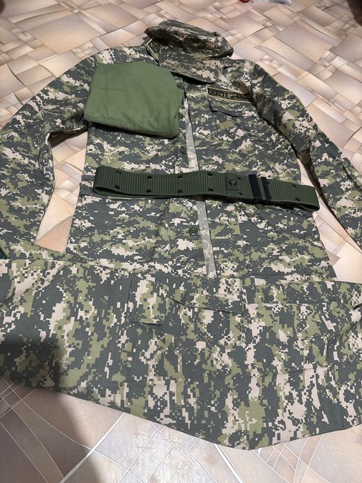 Продаю комплект  военной формы