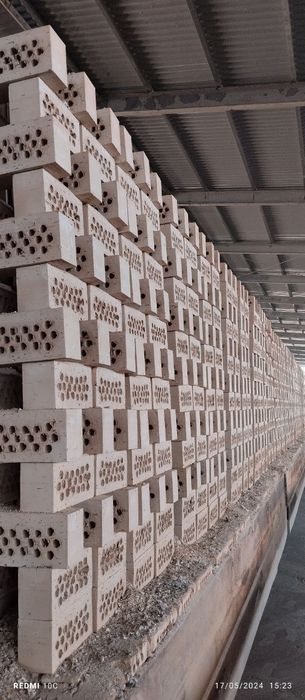 Termo gʻisht dastafka bor