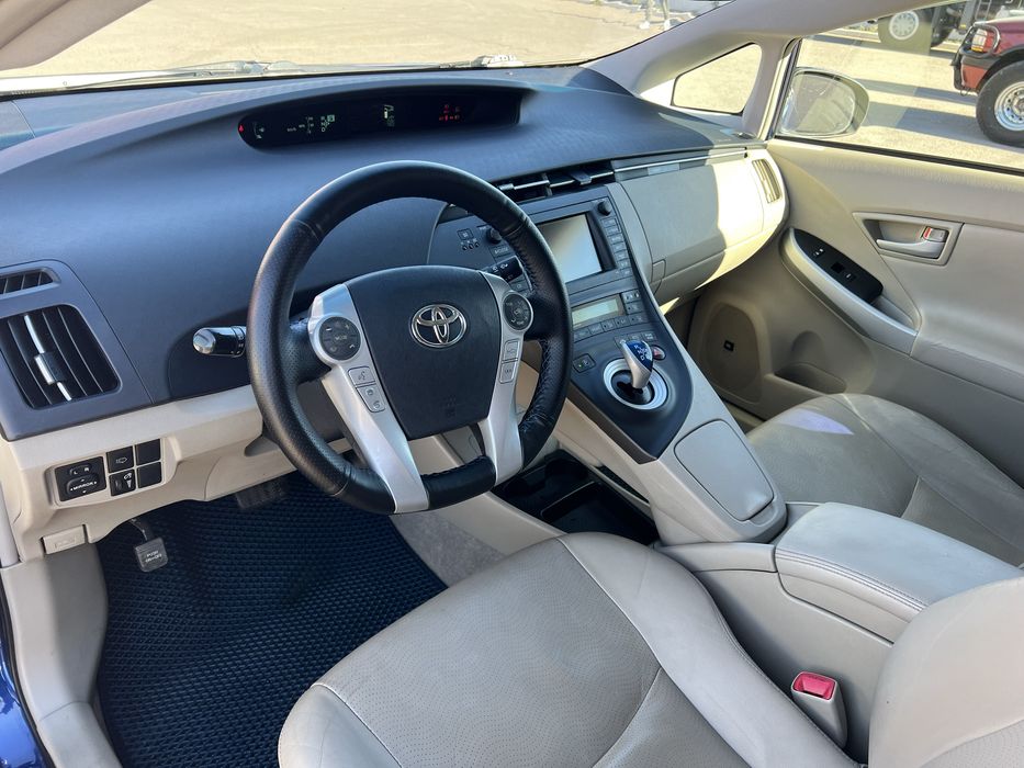 Продам Тойота Приус Toyota Prius