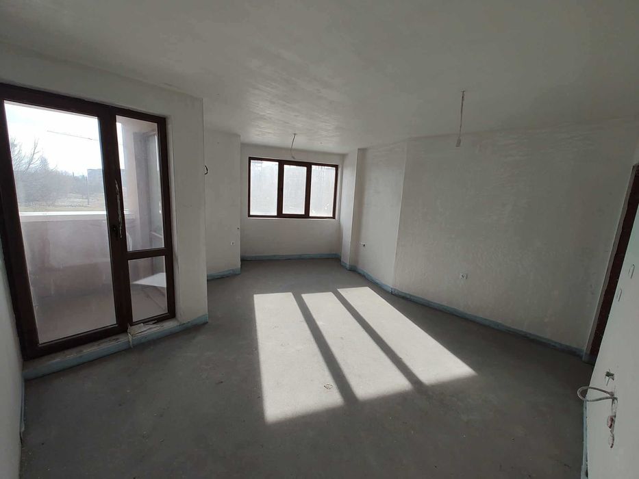 Продава се Тристаен апартамент в Пловдив, Христо Смирненски - 85 кв.м за 1342 €/кв.м - Снимка #7