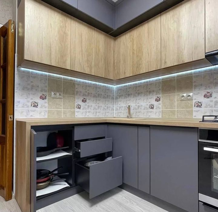 Кухонные гарнитуры на заказ за 1 метр от2,5 мил