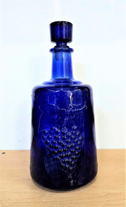 Графин стеклянный  подарочный