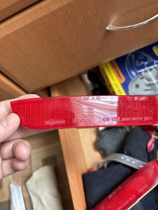 Продам катафоты на тойота 50-70