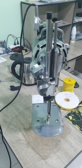 Juzi  вертикал мато кесиш машинкаси