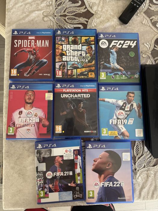 Vand ps 4 cu jocuri incluse