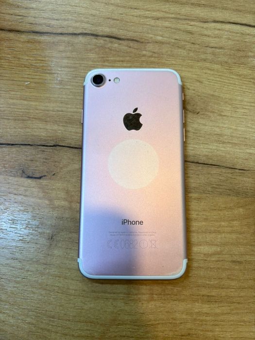 Продам айфон 7 128гб