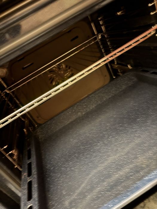 Продам электро духовку