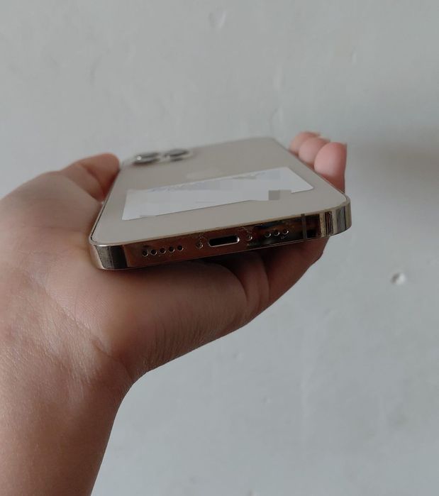 Продам iPhone 12pro