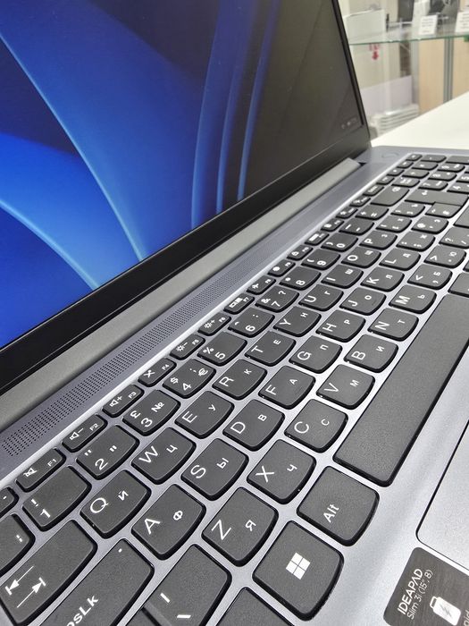 Ноутбук Lenovo 82X7