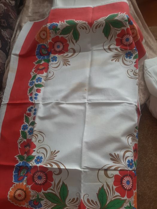 Тканевые скатерти на стол