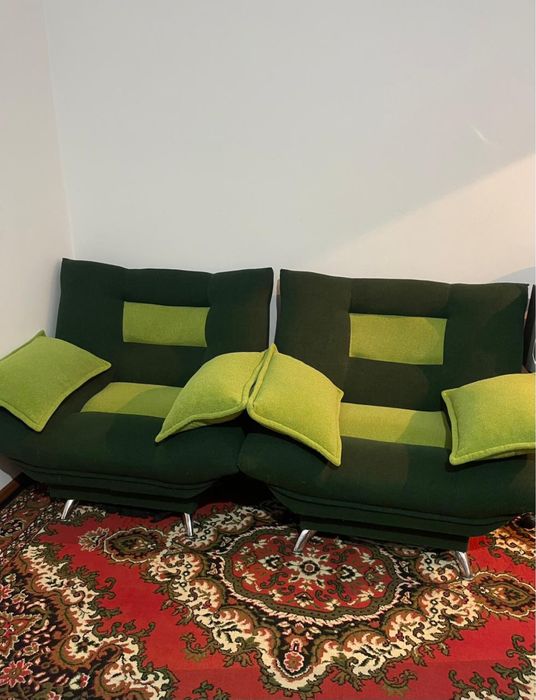 Диван с креслом