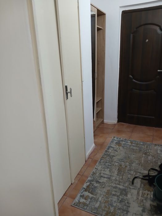 Închiriez apartament o camera