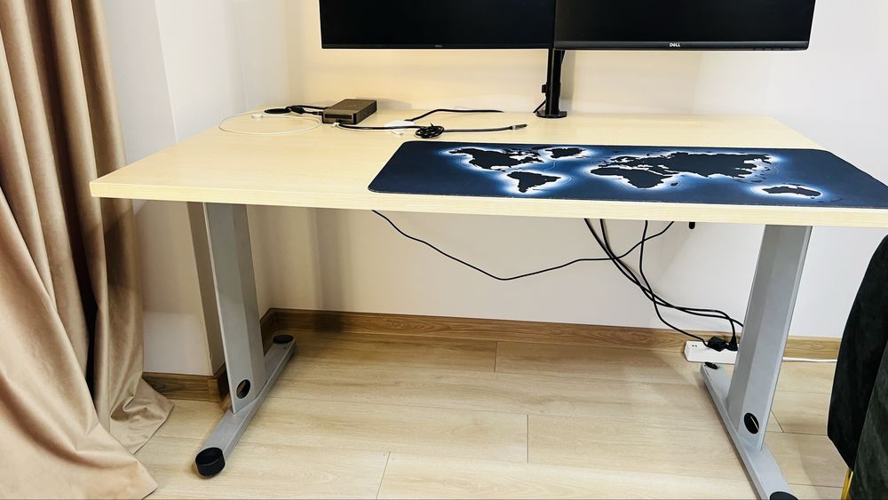 Birou bej stejar 140x80 cm – modern și spațios pentru birou.